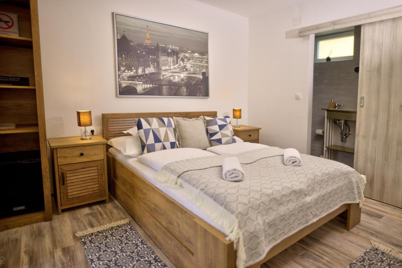 Adamko Borkert Haz Bed and Breakfast Villány Exteriör bild
